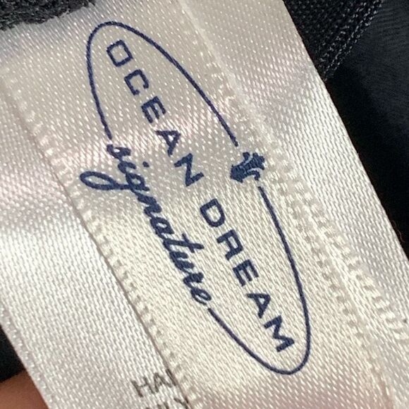 Ocean Dreams Signature Women's Elastic Waist Mini Swimsuit Skirt Black Size 22 - Picture 4 of 7